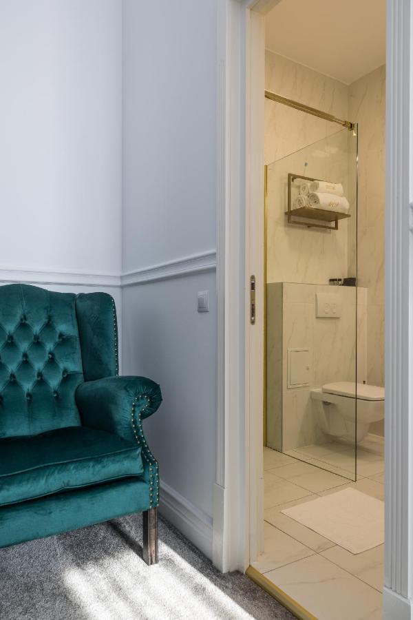 Hotel Vila Central Boutique Сату Маре Екстериор снимка