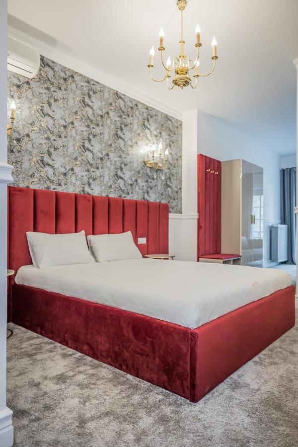 Hotel Vila Central Boutique Сату Маре Екстериор снимка