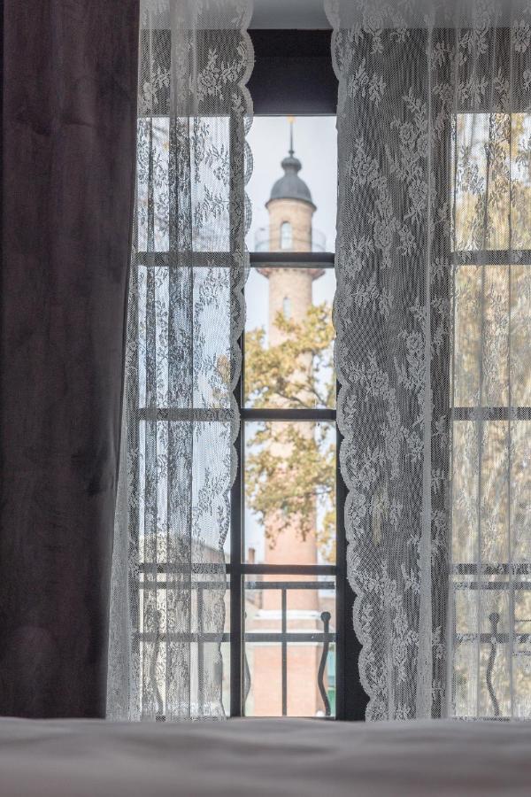 Hotel Vila Central Boutique Сату Маре Екстериор снимка