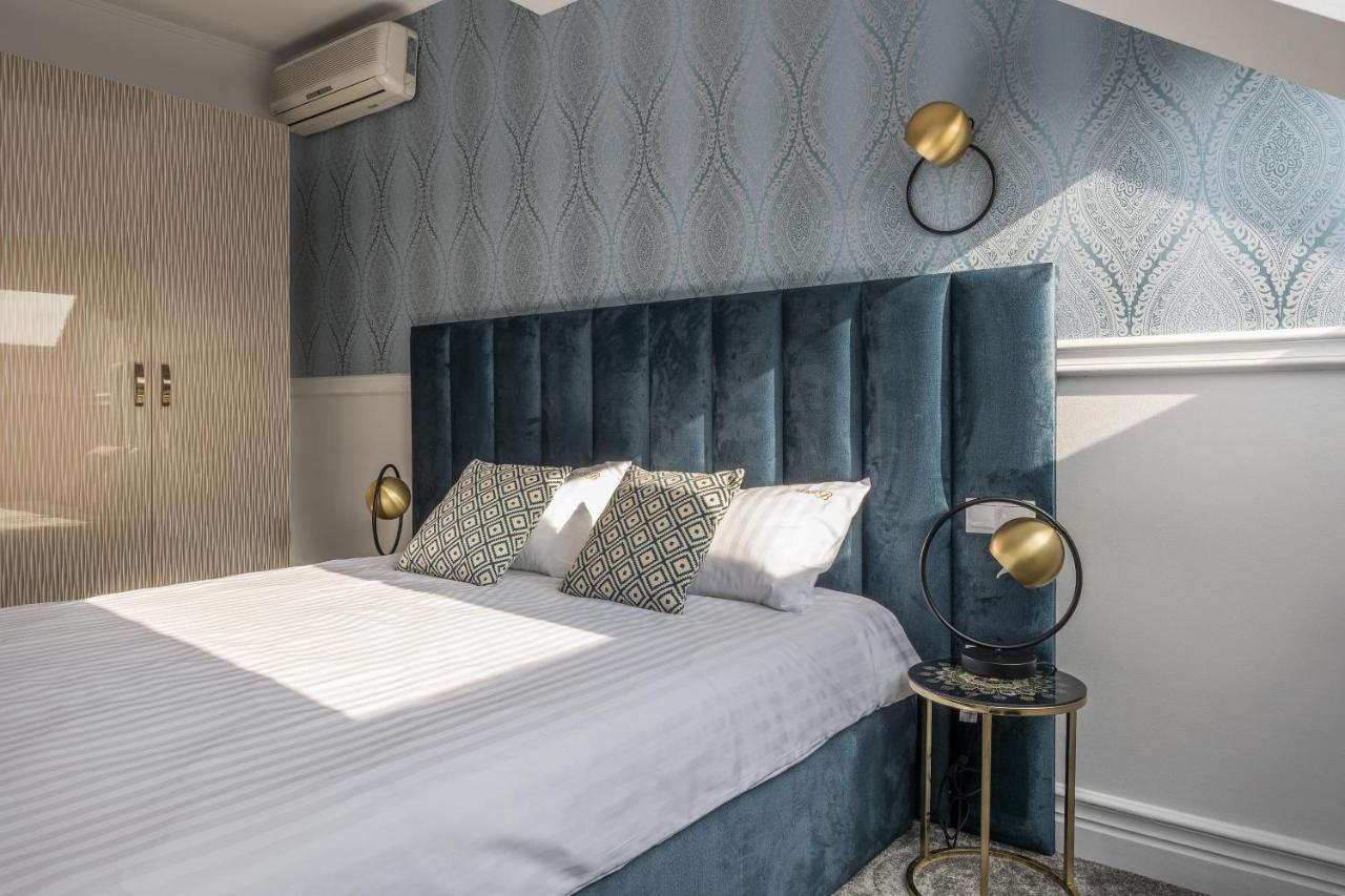 Hotel Vila Central Boutique Сату Маре Екстериор снимка