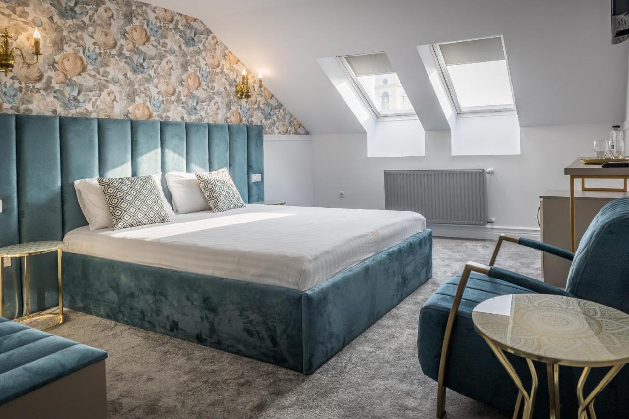 Hotel Vila Central Boutique Сату Маре Екстериор снимка