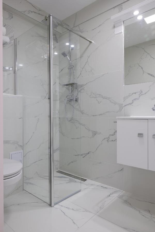 Hotel Vila Central Boutique Сату Маре Екстериор снимка