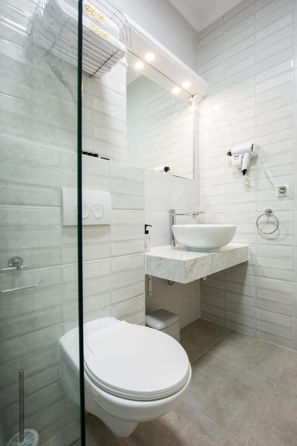 Hotel Vila Central Boutique Сату Маре Екстериор снимка