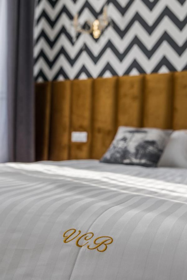 Hotel Vila Central Boutique Сату Маре Екстериор снимка